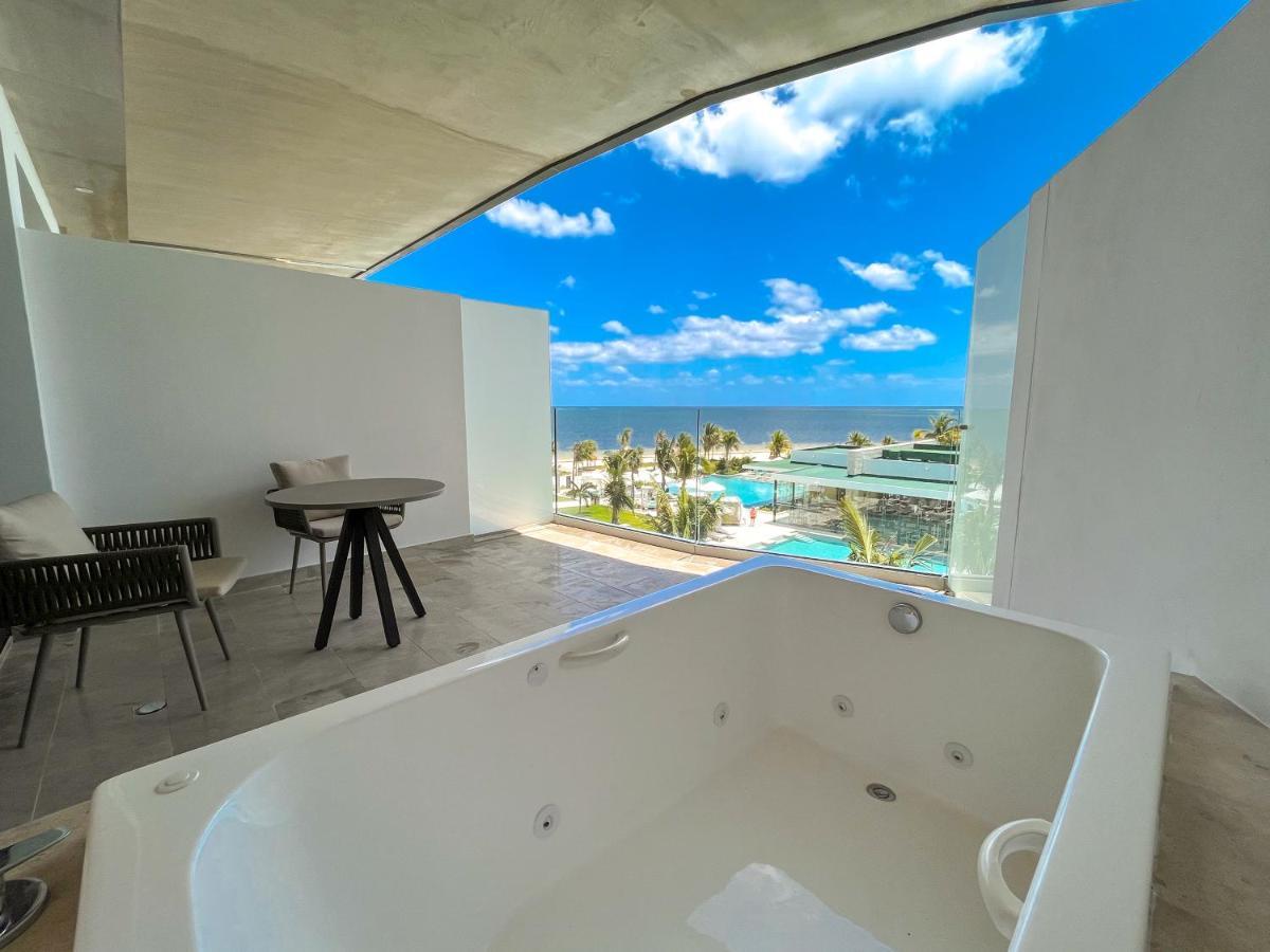 Haven Riviera Cancun (Adults Only) Alfredo V. Bonfil Екстер'єр фото A view from a room at the hotel