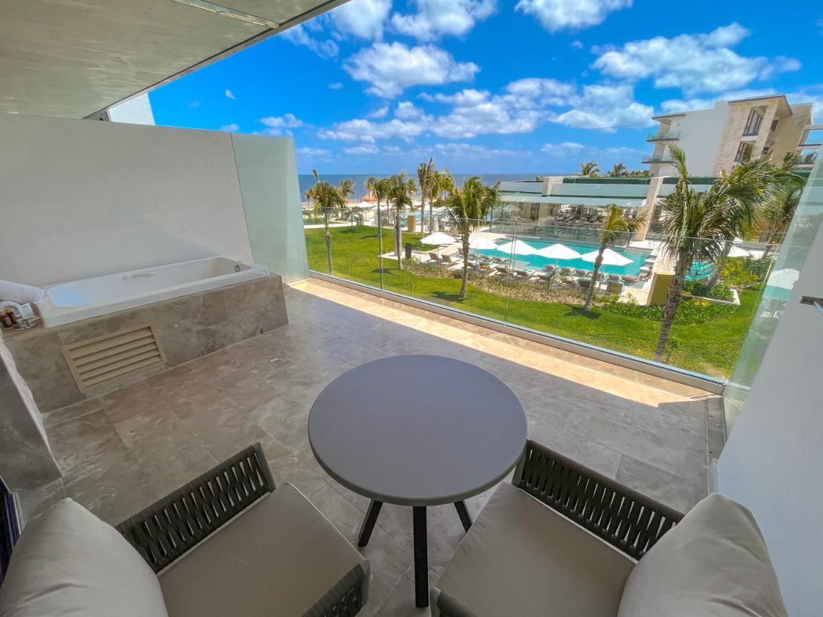 Haven Riviera Cancun (Adults Only) Alfredo V. Bonfil Екстер'єр фото Balcony of a Junior Suite